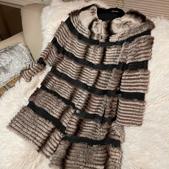 Jackets & Blazers - Luxurious Rex Chinchilla Fur Coat